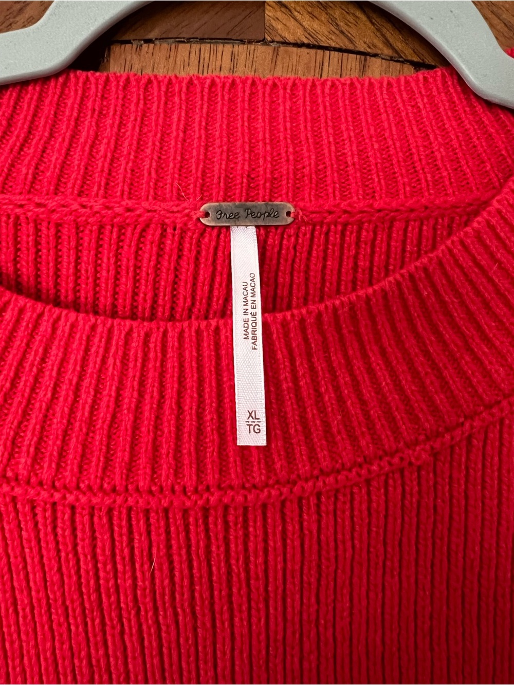 Free People Easy Street Cropped Crewneck Sweater NWOT RT $98 Red - Picture 2 of 4
